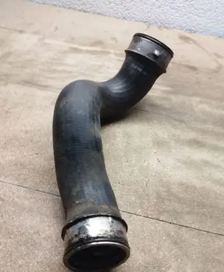 Mercedes-Benz C W203 Intercooler hose/pipe A2035280582 ZGS00214004