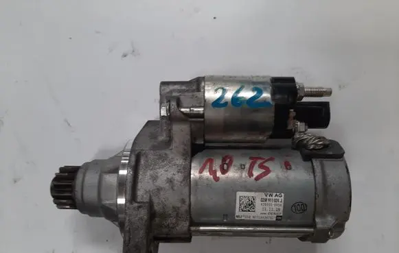 Volkswagen Golf VII Starter motor 02M911024J