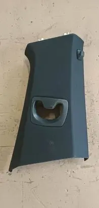 (B) pillar trim (top)