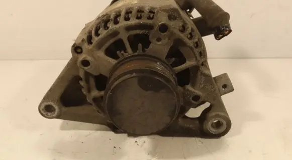 KIA Ceed Generator/alternator 373002A750