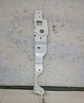 Audi A4 S4 B9 Fender mounting bracket 8W0809075A
