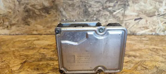 Volkswagen Touareg II ABS Pump 7P0907379J 10092903283 10061938741