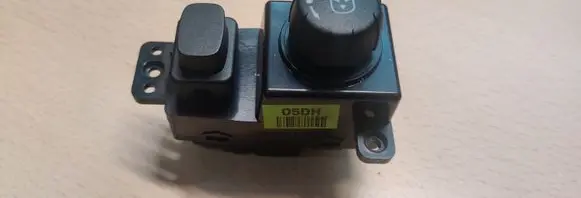 SsangYong Korando Wing mirror switch 201006242 200008210