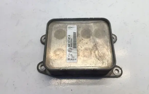 Audi A1 Engine oil radiator 04E117021K