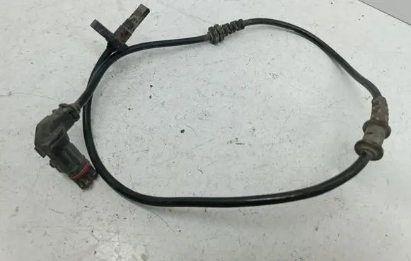Mercedes-Benz A W169 ABS brake wheel speed sensor A1695400417 0265007477