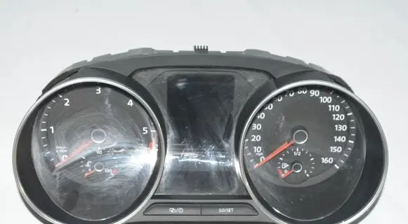 Volkswagen Polo V 6R Speedometer (instrument cluster) A2C90267200