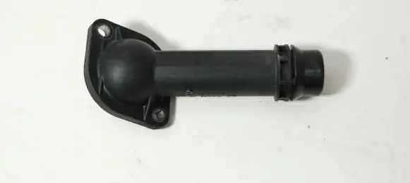 Audi A4 S4 B5 8D Engine coolant pipe/hose 038121121
