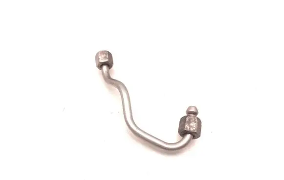 Fuel injector supply line/pipe