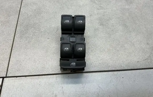 Volkswagen Golf Sportsvan Electric window control switch 5G0959857D