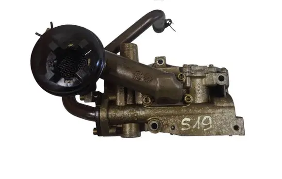 Audi A8 S8 D3 4E Oil pump 057115253C 079115103L