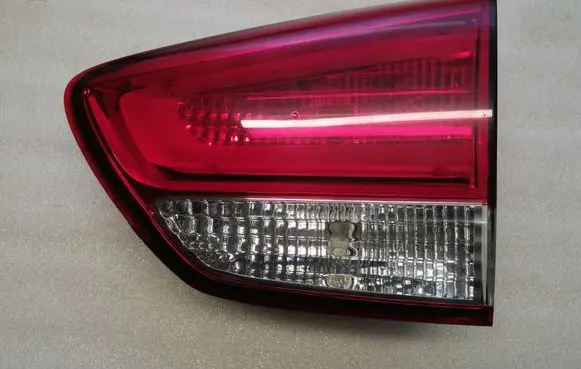 KIA Carens III Tailgate rear/tail lights 92404A4010