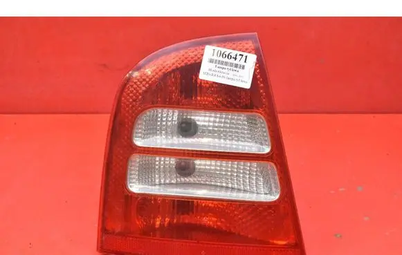 Skoda Octavia Mk1 (1U) Rear/tail lights 1U6945095