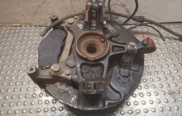 Peugeot 308 Front wheel hub spindle knuckle S17986083 1647857080