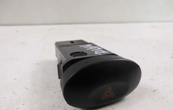 Chevrolet Matiz Hazard light switch 