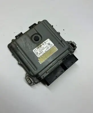Mercedes-Benz C W205 Engine control unit/module A2749000800 1039S96513 A2749010600