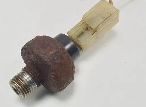 Mazda MX-5 NB Miata Air conditioning (A/C) pressure sensor 