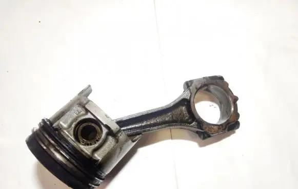Mazda 323 Piston with connecting rod