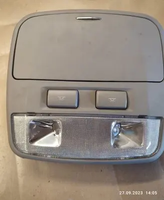 Hyundai Santa Fe Front seat light