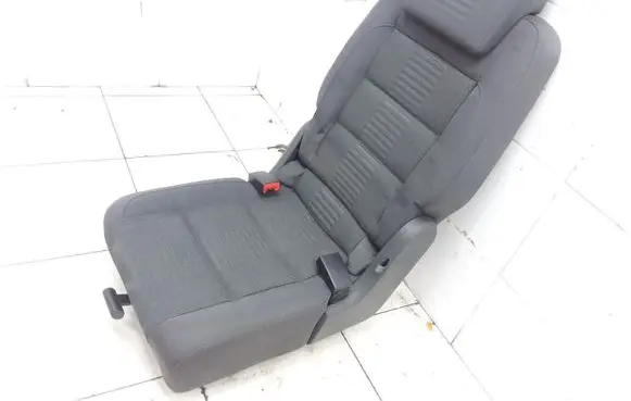 Volkswagen Touran I Second row seats 1T0883064F