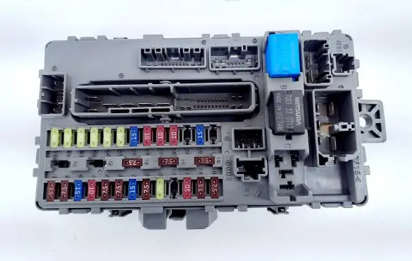 Honda Accord Fuse module TL0E312 EDD10X41F