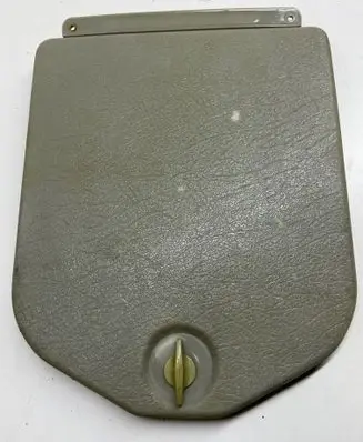 BMW 5 E28 Tool box 1152080