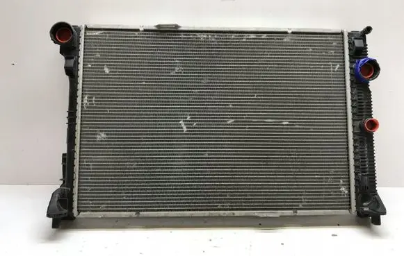Mercedes-Benz E W212 Engine coolant pipe/hose