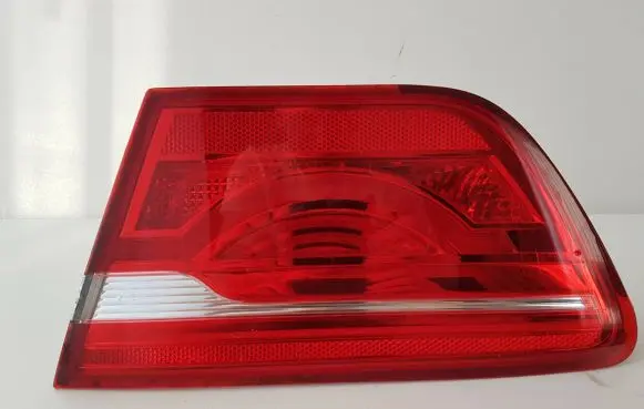 Jaguar XE Tailgate rear/tail lights 19733902