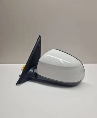 Front door electric wing mirror