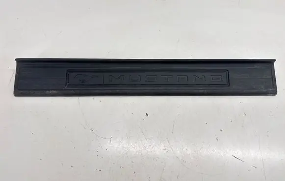 Ford Mustang VI Front sill trim cover FR3B6313222ADW FR3B6313222A FR3B6313222AD