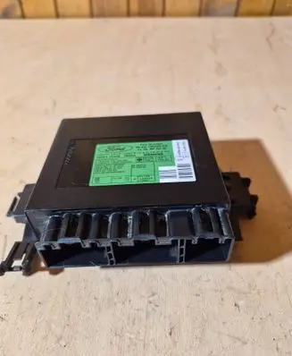 Ford Focus Comfort/convenience module 98AG15K600FB 5WK47240B