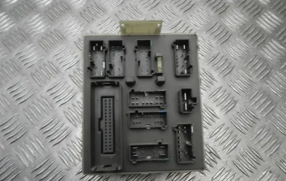 Ford Focus Fuse box set 98AG14A073CH G3940