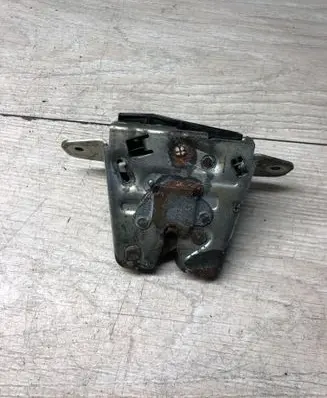 Mercedes-Benz E W212 Tailgate/trunk/boot lock/catch/latch A2047400735