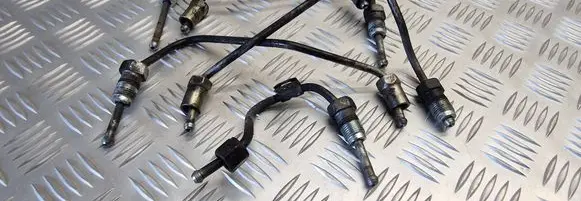 Toyota RAV 4 (XA20) Fuel injector supply line/pipe 