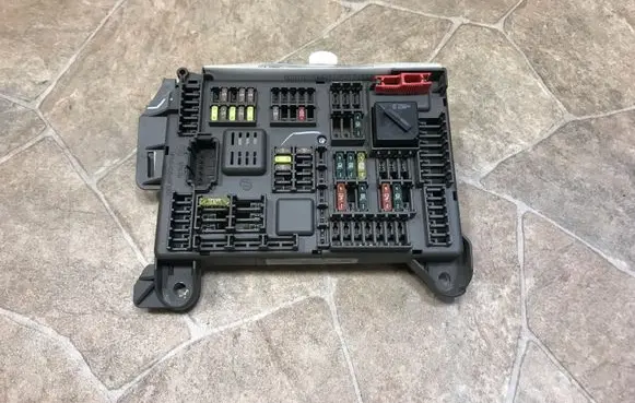 BMW X5 E70 Fuse box set 6931687