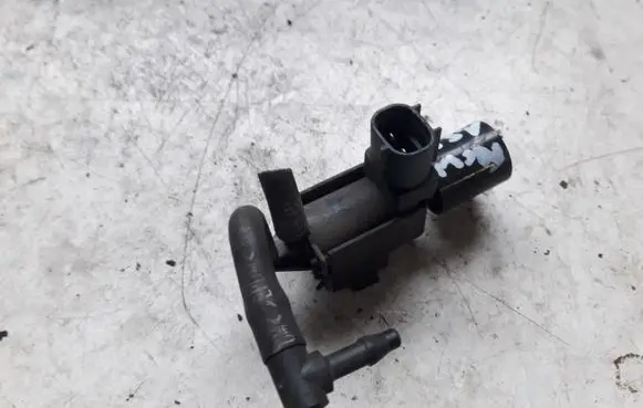 Ford Focus Vacuum valve 1846004180