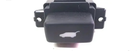 Honda CR-V Tailgate opening switch M20419
