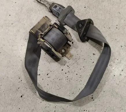 Peugeot 806 Rear seatbelt B501322