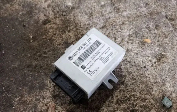 Audi A4 S4 B7 8E 8H Other control units/modules 8E0907273