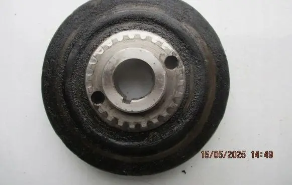 Mercedes-Benz Sprinter W906 Crankshaft pulley