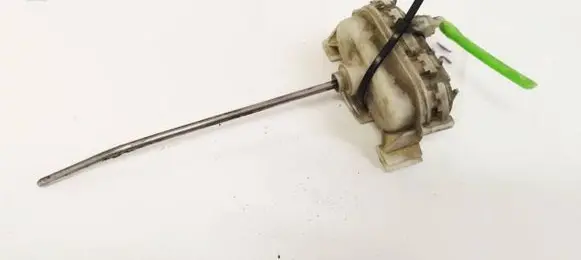 Audi A4 S4 B5 8D Central locking vacuum pump 8D0862153
