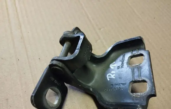 Jeep Grand Cherokee (WK) Front door upper hinge 55394222AA