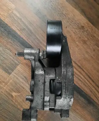 Audi A3 S3 8P Generator/alternator belt tensioner