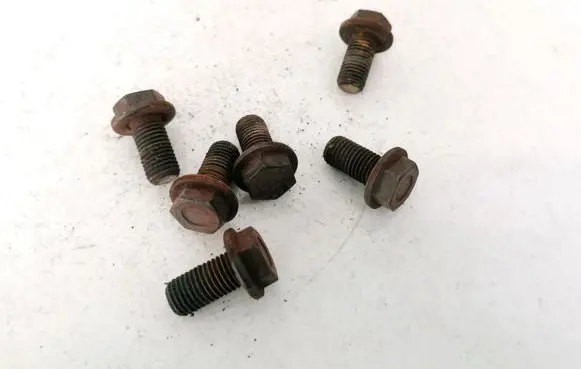 Toyota Aygo AB10 Nuts/bolts 