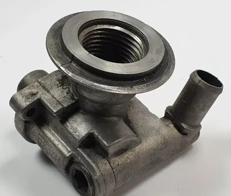 Alfa Romeo 159 Oil fill pipe 