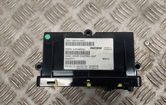 Tesla Model S Door control unit/module 100310100C P0748P04B