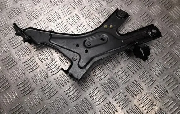 Polestar 4 Engine mounting bracket 6608000336R