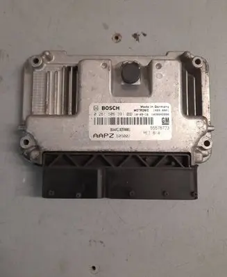 Opel Insignia A Engine control unit/module 0261S06391