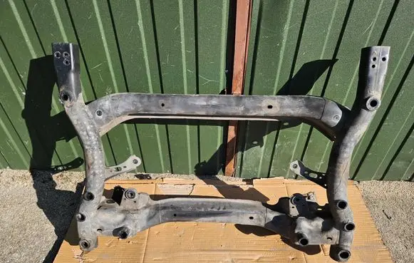 Mercedes-Benz E W213 Front subframe 2056280057105