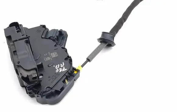 Audi A3 8Y Front door lock 5TC837016B STVV07 A046465