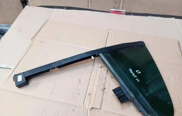 Volkswagen PASSAT CC Rear windscreen/windshield window 